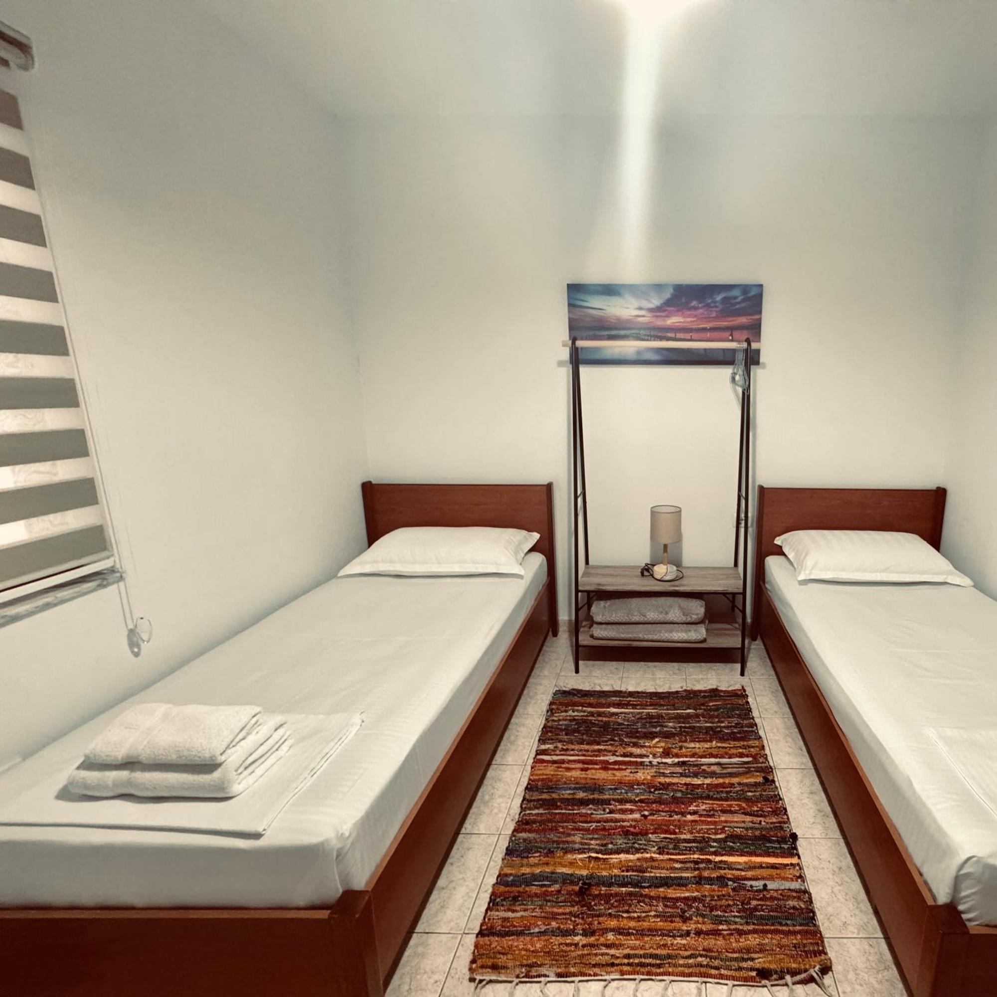 Hi5 Rooms Tiranë Luaran gambar